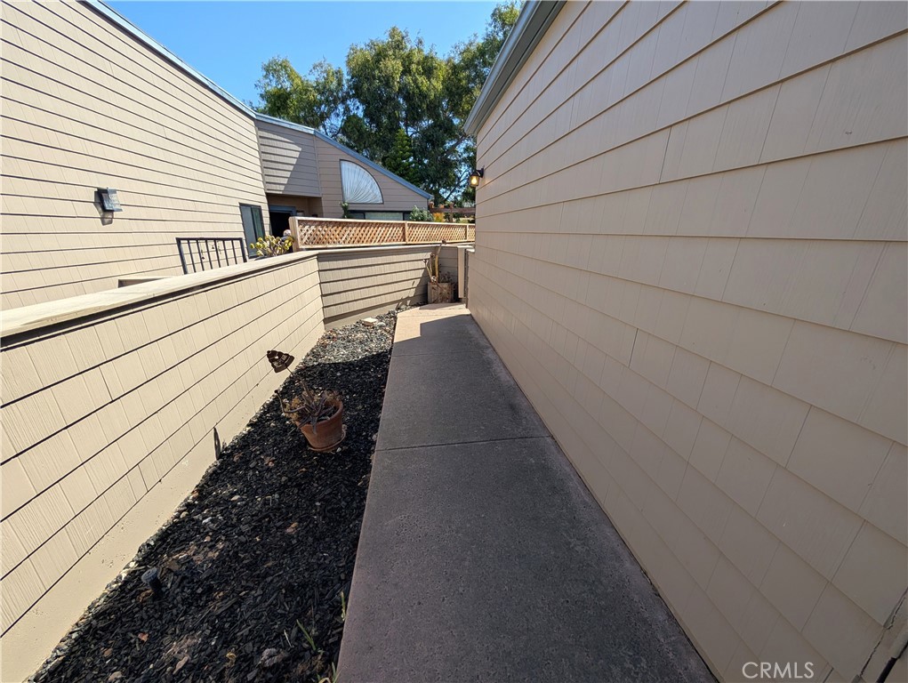 1508 Oakridge Park Property Photo 28