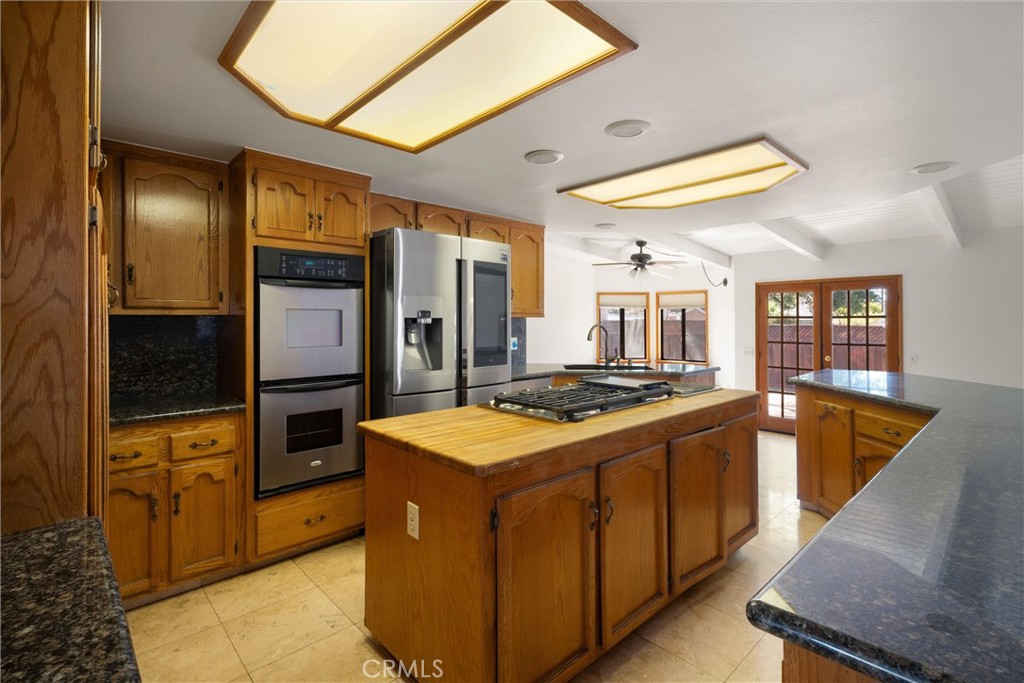 350 Walnut Property Photo 5