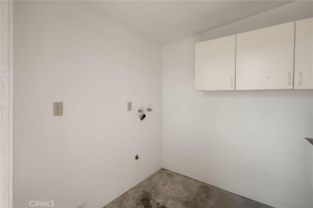 350 Walnut Property Photo 17