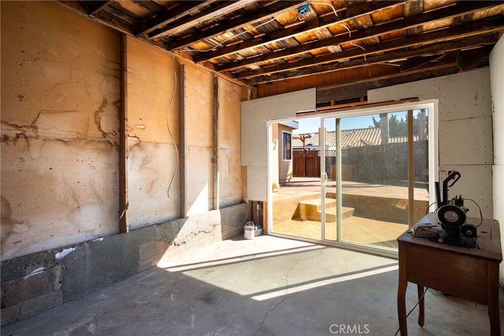 350 Walnut Property Photo 20