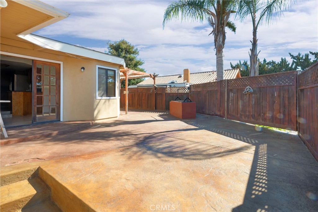 350 Walnut Property Photo 21