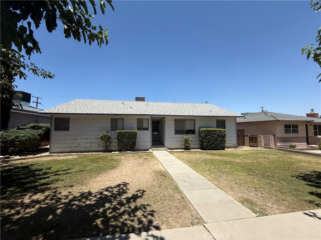 302 E San Emidio Property Photo 1