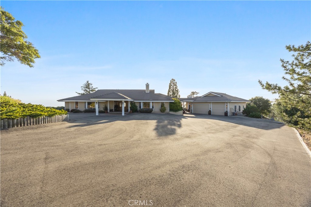 30300 Piebald Court Property Photo 2