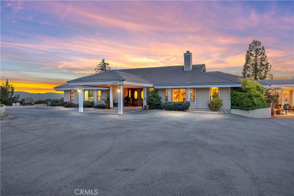 30300 Piebald Court Property Photo 3