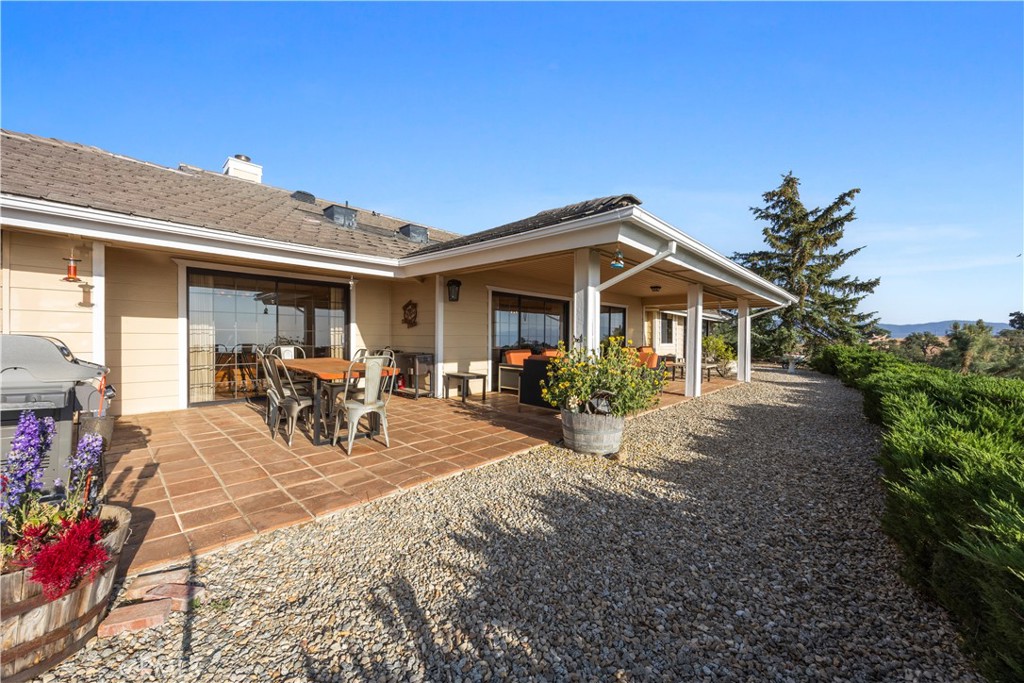 30300 Piebald Court Property Photo 13