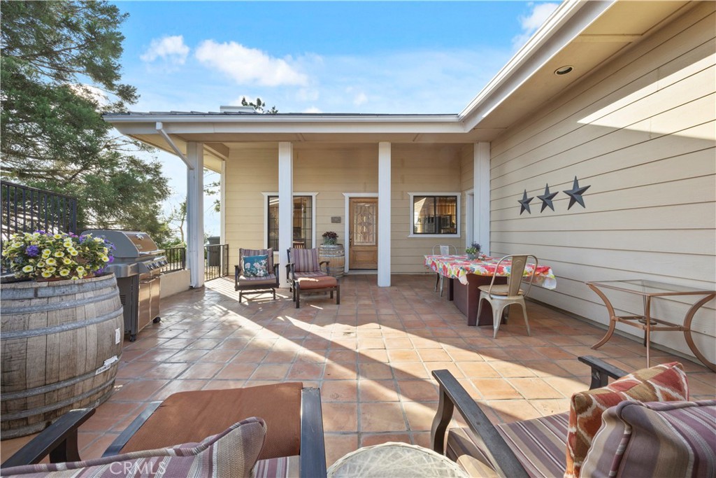 30300 Piebald Court Property Photo 15