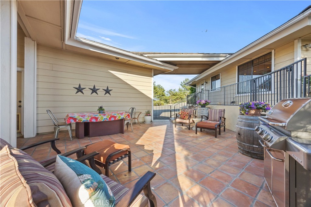 30300 Piebald Court Property Photo 16