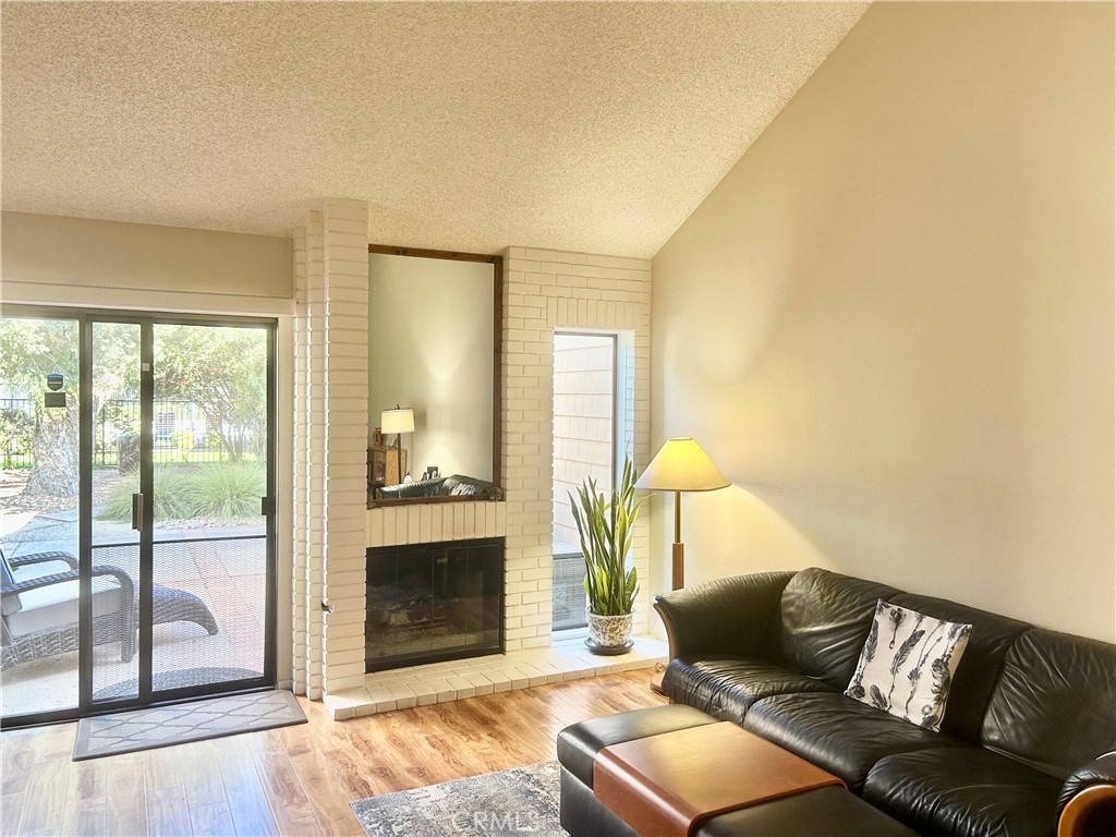1428 Oakridge Park Rd Property Photo 5