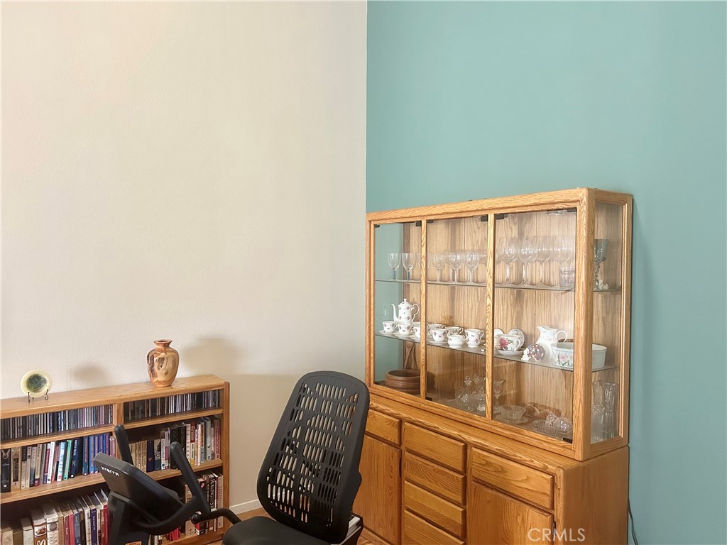 1428 Oakridge Park Rd Property Photo 6