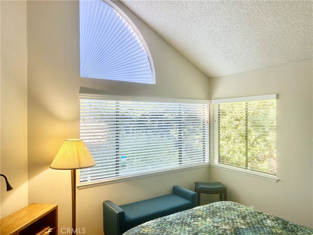 1428 Oakridge Park Rd Property Photo 10