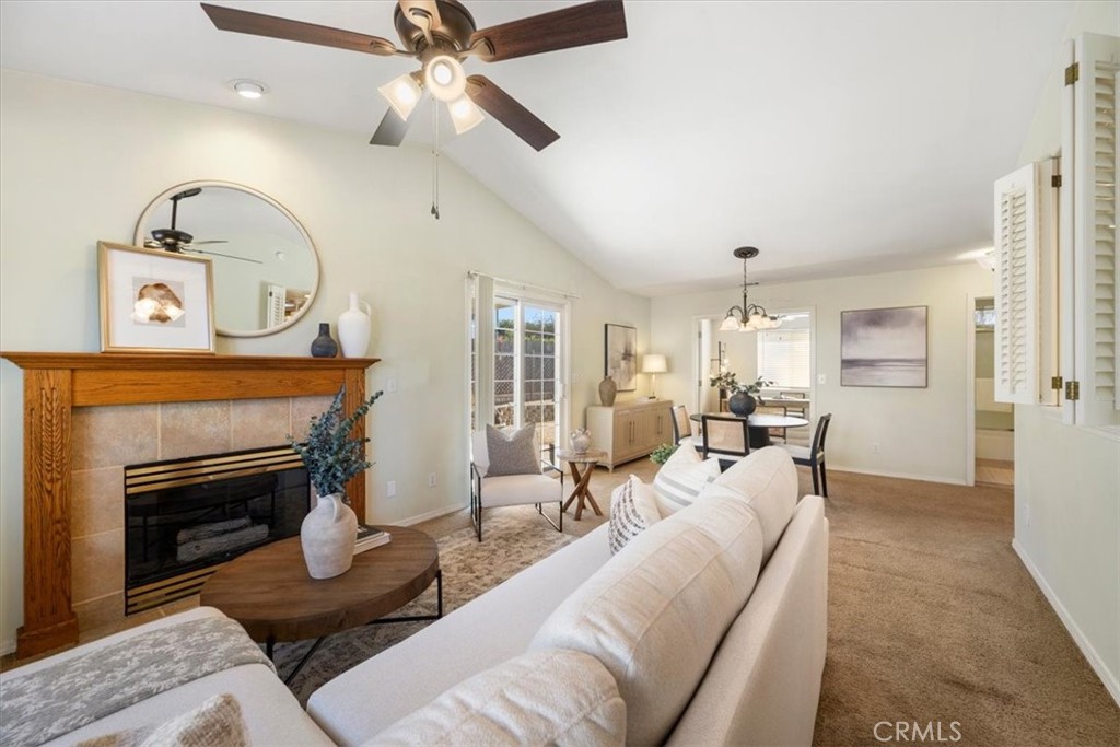 895 Naples Street Property Photo 8
