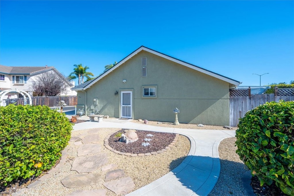 895 Naples Street Property Photo 40