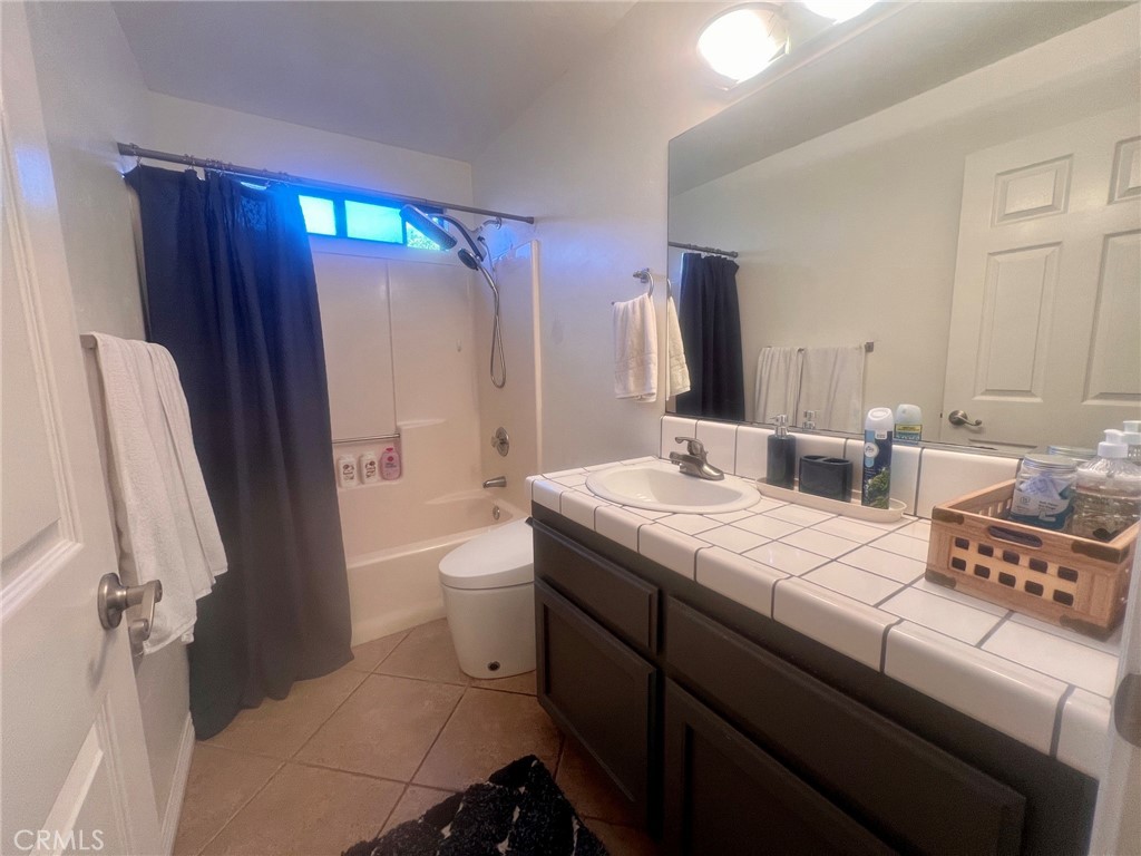 263 N 12th Street Property Photo 6