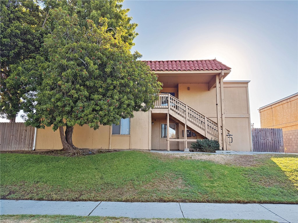 1804 S Thornburg Property Photo 1