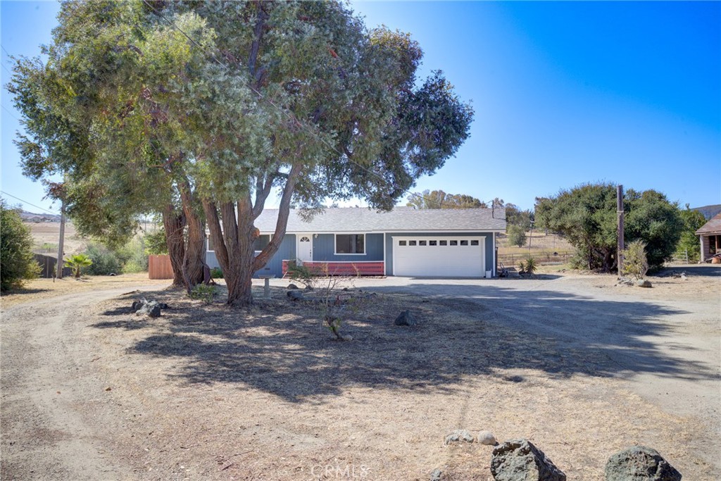 4695 Thread Lane Property Photo 3