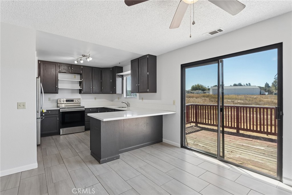 4695 Thread Lane Property Photo 12