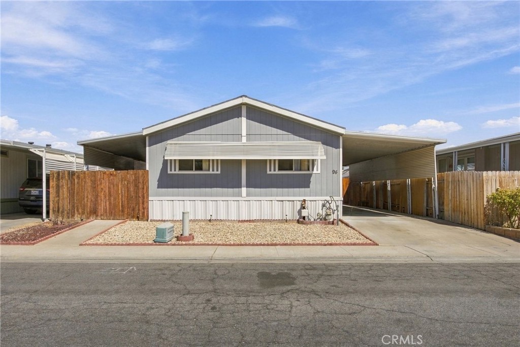 1301 Taft Highway Property Photo 3