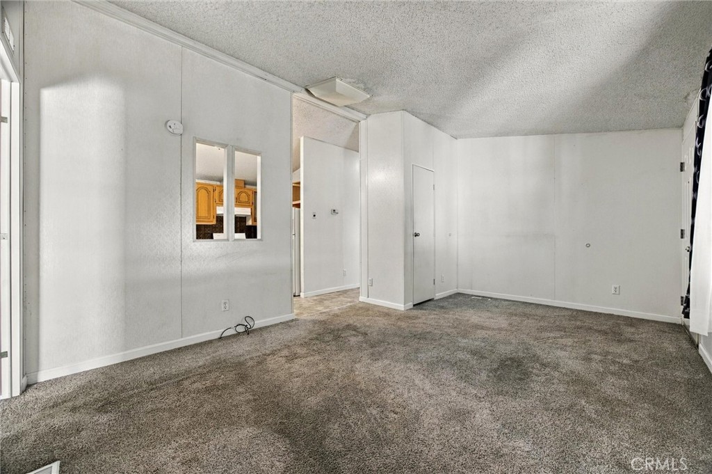1301 Taft Highway Property Photo 8