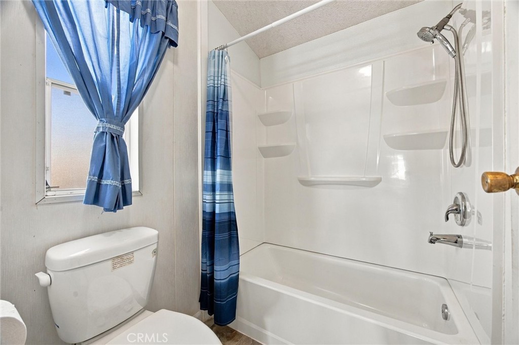 1301 Taft Highway Property Photo 17