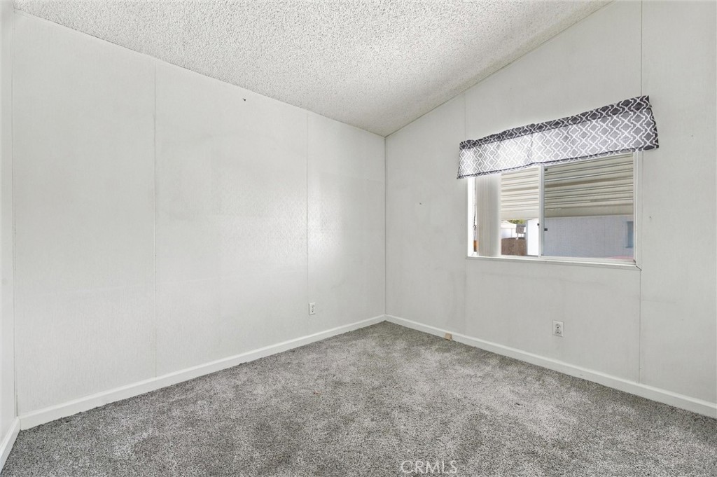 1301 Taft Highway Property Photo 19