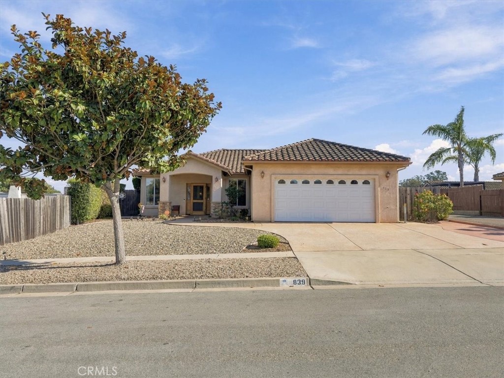 839 Theodora Street Property Photo 1
