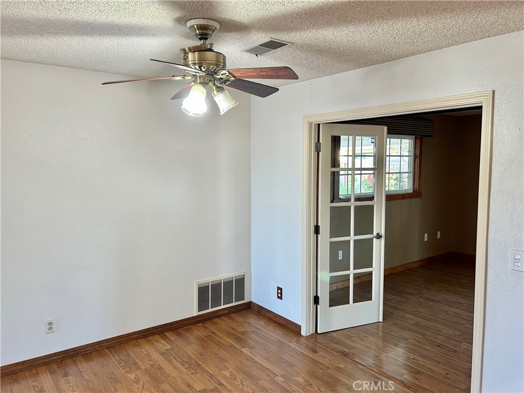 1208 Clinton Court Property Photo 7