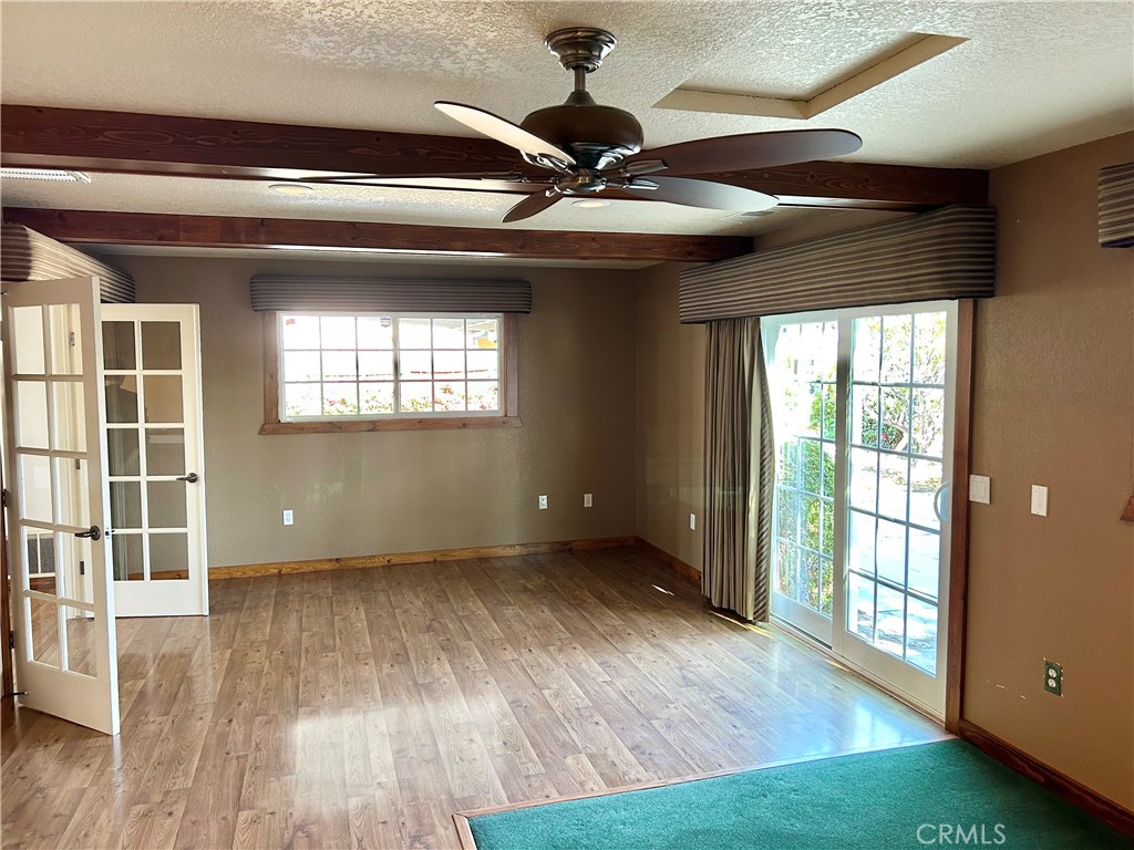 1208 Clinton Court Property Photo 17