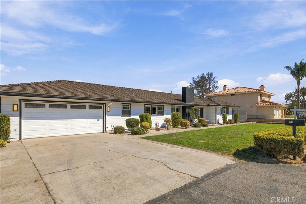 325 Harsin Property Photo 1