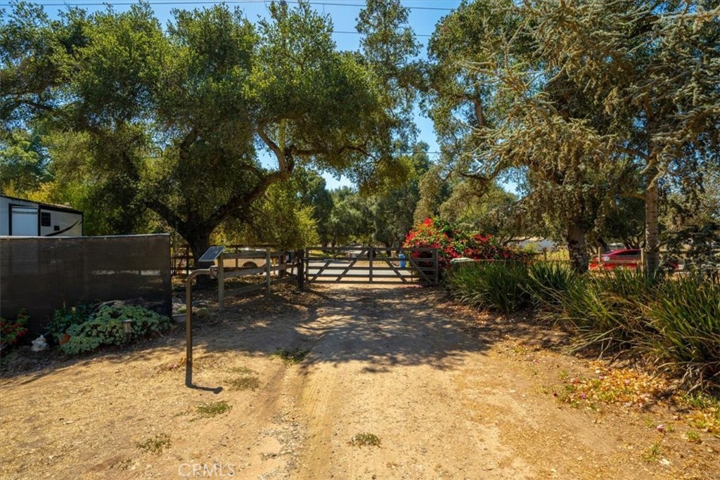 1414 Pomeroy Property Photo 4