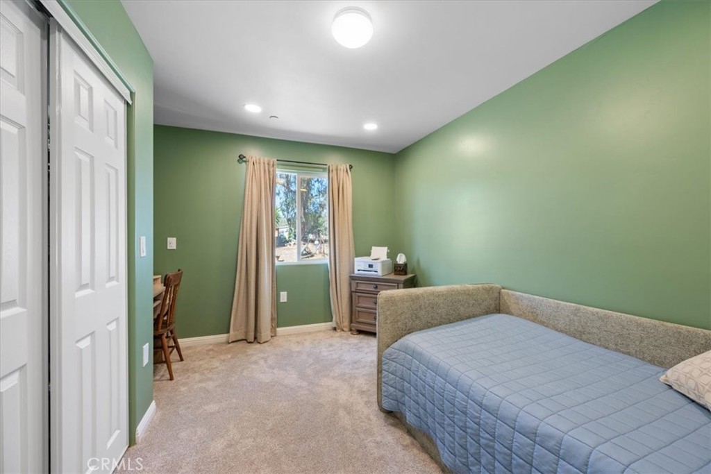 1414 Pomeroy Property Photo 26