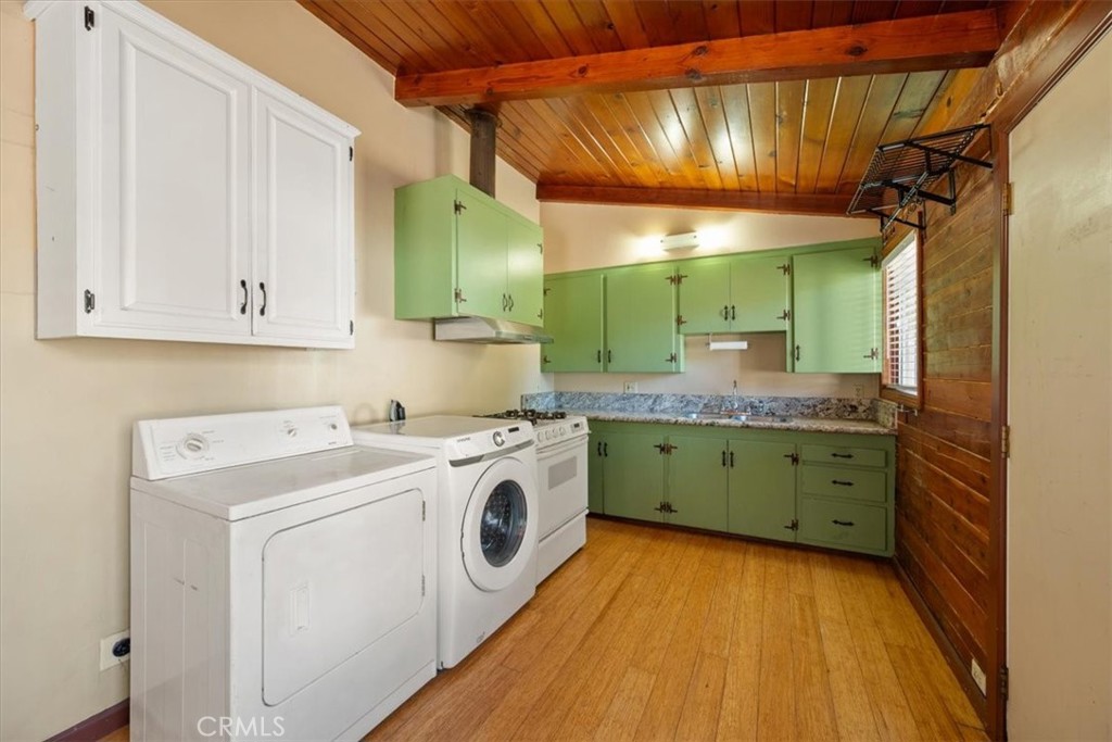 1414 Pomeroy Property Photo 39
