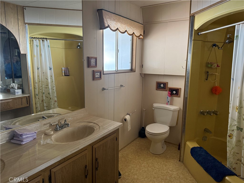 241 Lema Court Property Photo 8