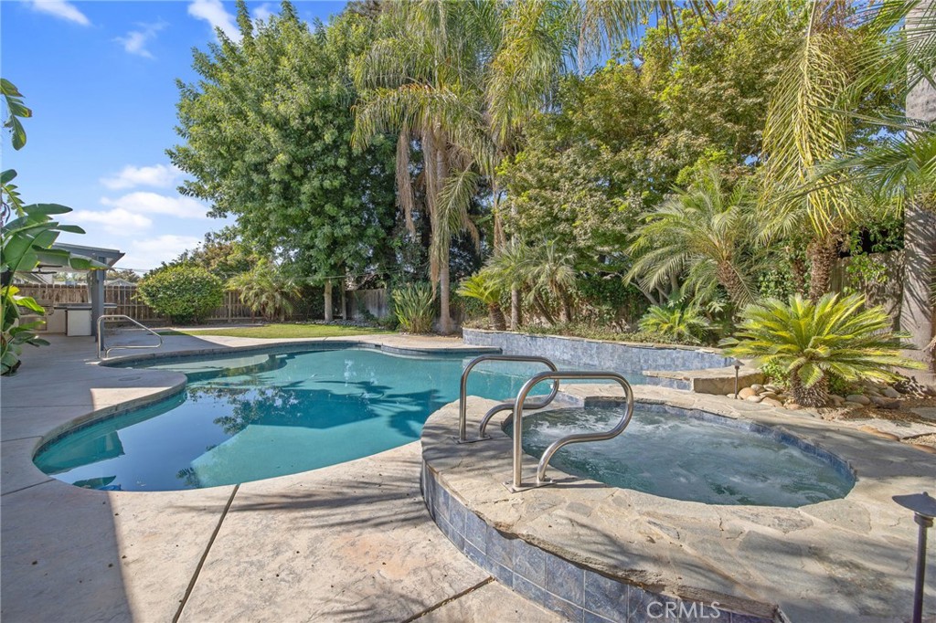 2632 E Paradise Property Photo 47