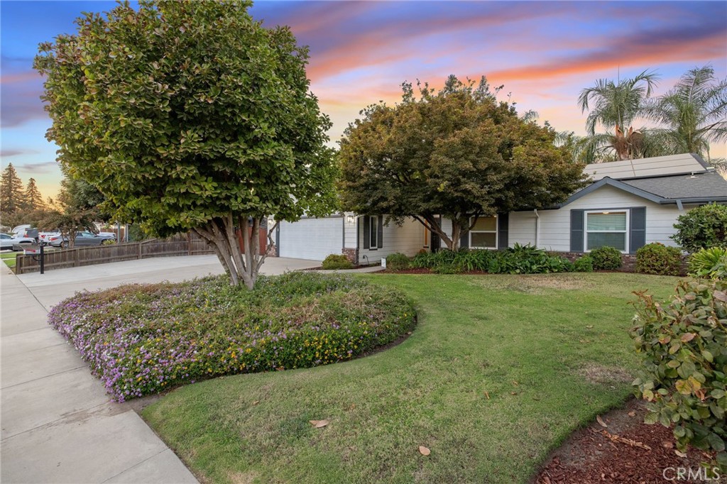 2632 E Paradise Property Photo 48