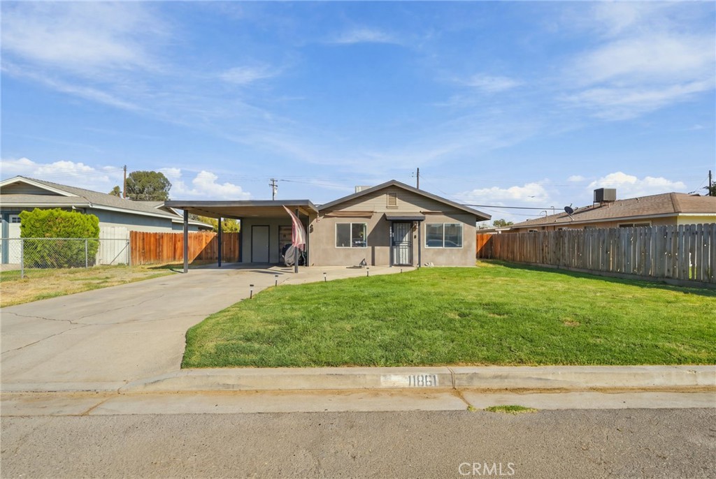 11861 Chris Property Photo 1