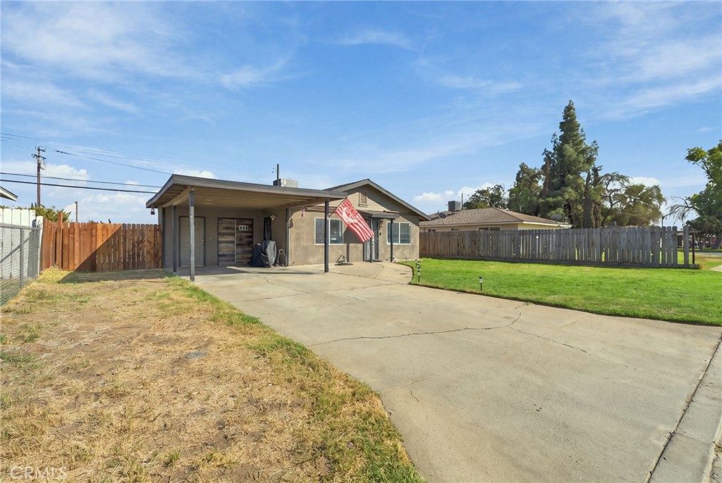 11861 Chris Property Photo 3