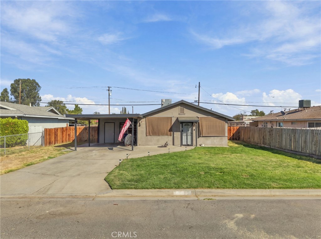 11861 Chris Property Photo 4