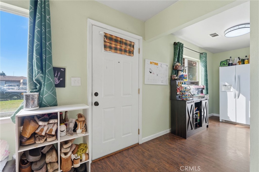 11861 Chris Property Photo 6