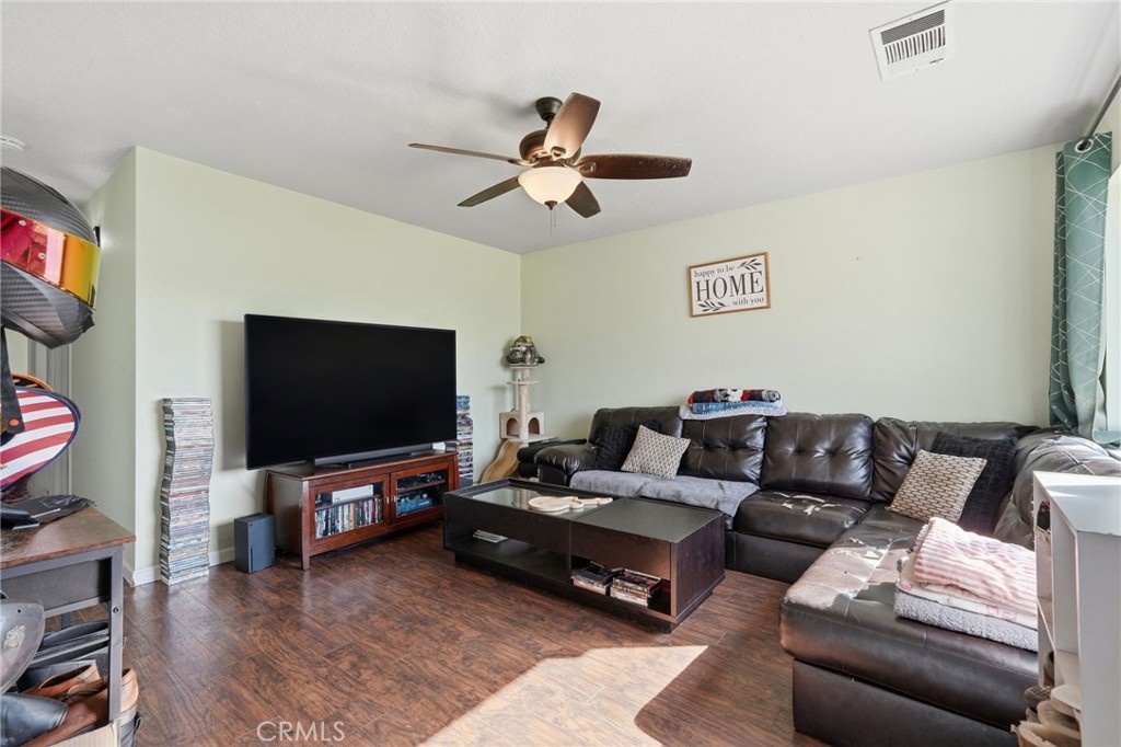 11861 Chris Property Photo 7