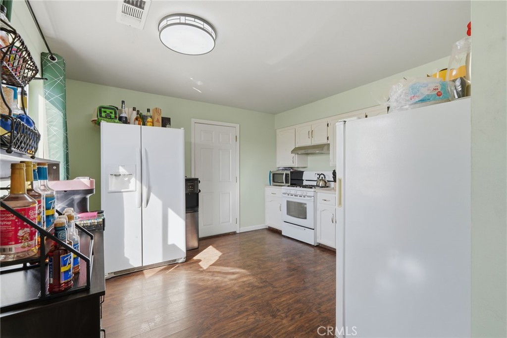 11861 Chris Property Photo 9