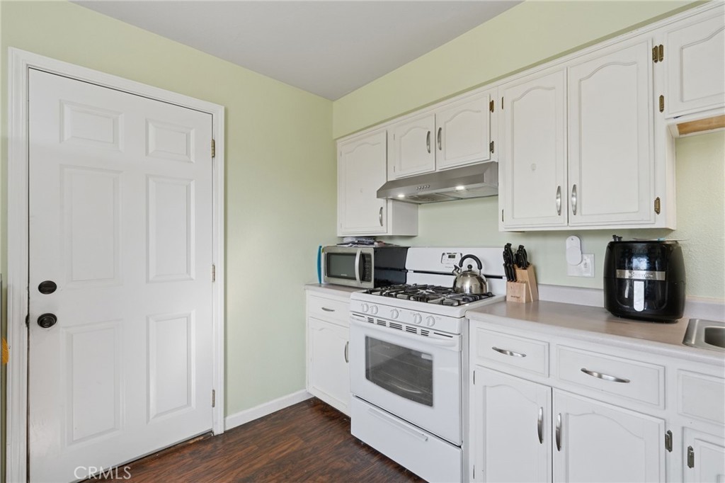 11861 Chris Property Photo 11