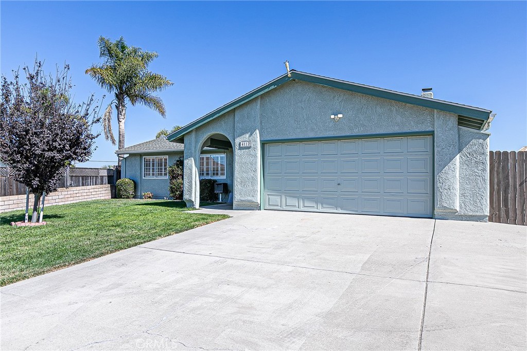 4112 Sylvan Court Property Photo 2