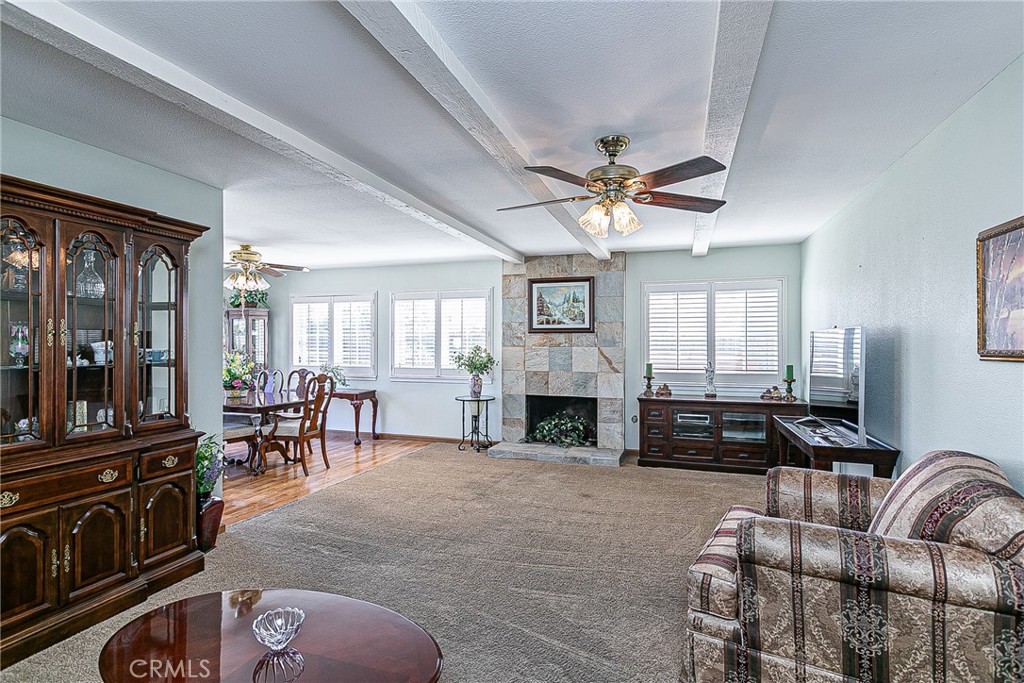 4112 Sylvan Court Property Photo 3