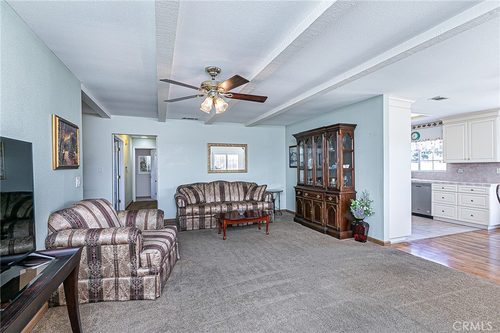 4112 Sylvan Court Property Photo 5