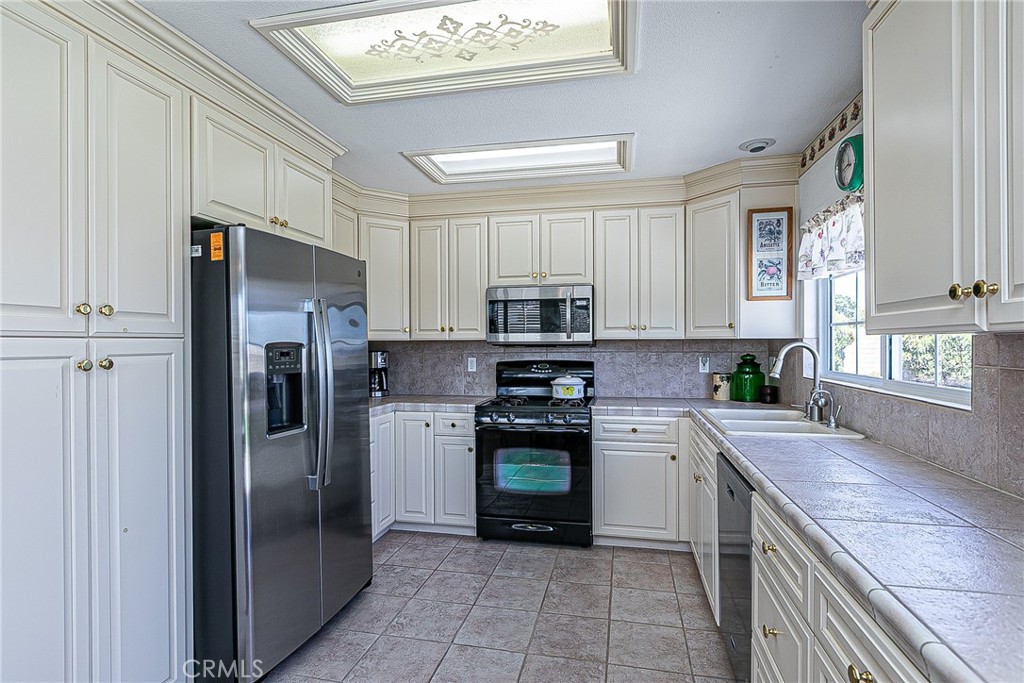 4112 Sylvan Court Property Photo 8