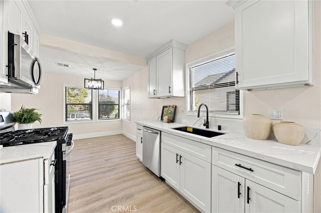 245 Donna Avenue Property Photo 8