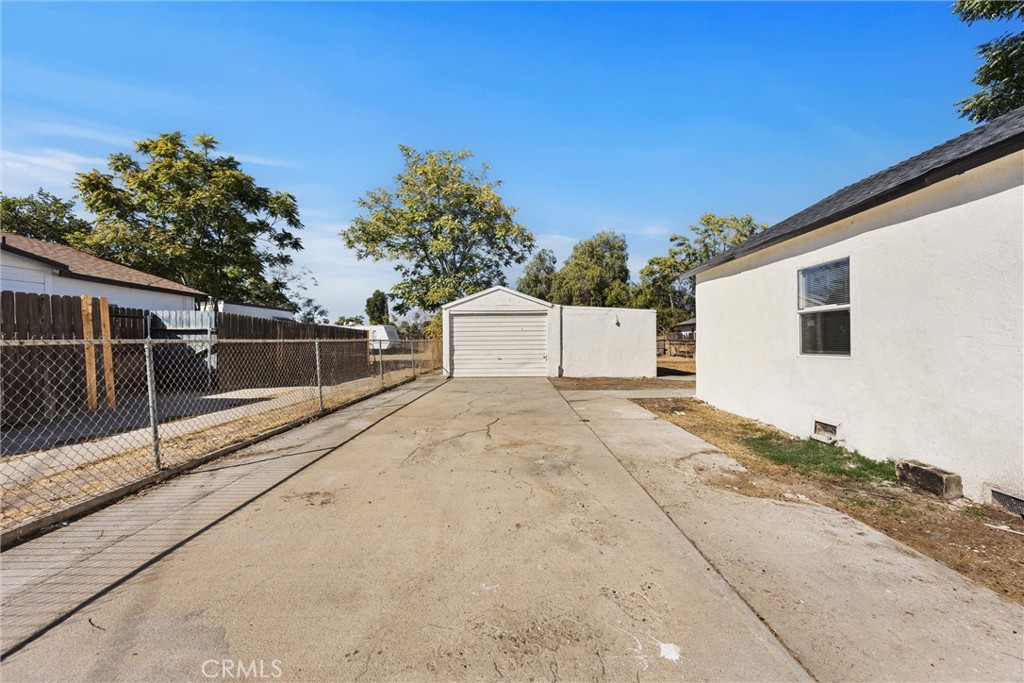 116 E Warren Avenue Property Photo 25