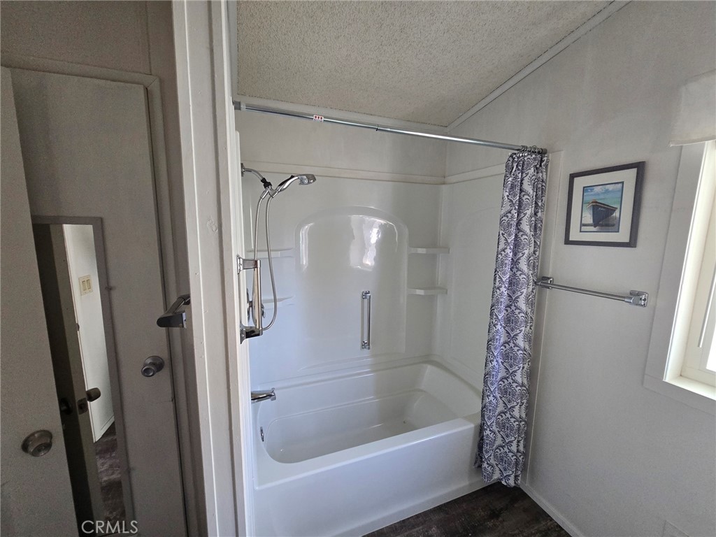 2400 Cienaga 19 Property Photo 8