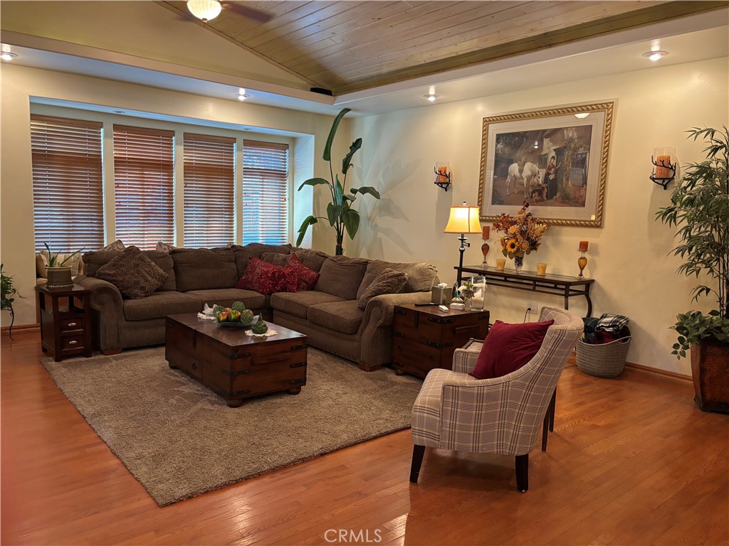5940 El Pomar Property Photo 6