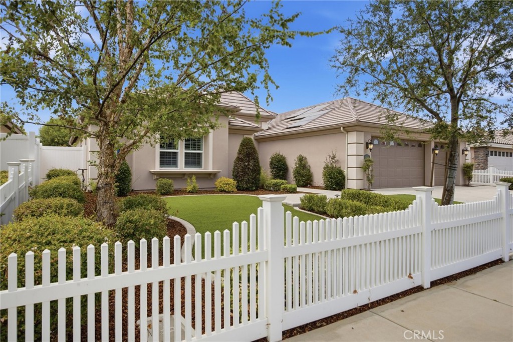2909 Mandalay Place Property Photo 5